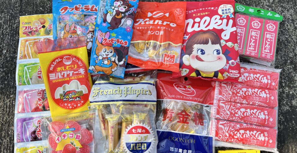 ツバメ玩具製作所のソフトグライダーとレトロな駄菓子購入