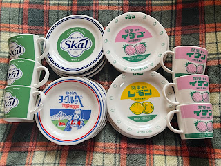 レトロドリンクシリーズ（関東・栃木レモン、イチゴ、ヨーグルッペ、愛のスコール）のお皿セットGET