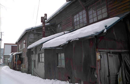 秋田県内最古の現役映画館 花園館