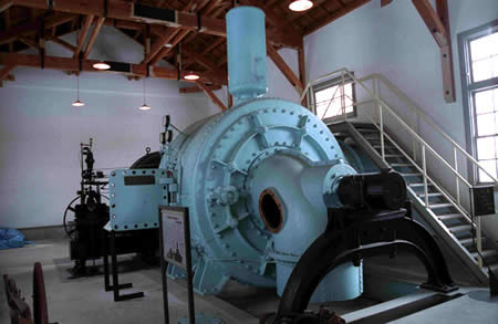 旧止滝発電所(小坂町総合博物館郷土館・展示)