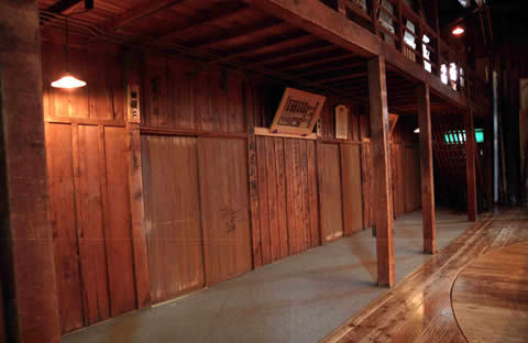 康楽館 日本最古の現役木造芝居小屋