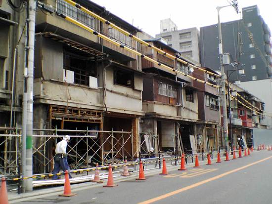市営下寺住宅(軍艦アパート)(解体済)
