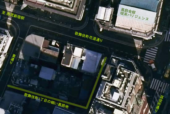 新宿 思い出の抜け道 新宿センター街 since 1951(歌舞伎町1丁目の細路地と風林会館の喫茶パリジェンヌ)