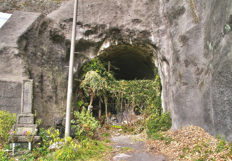 旧・田浦隧道(廃道) 新旧・船越隧道