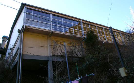 廃校の宿 あかさわ山荘(旧本山小学校)(解体済)