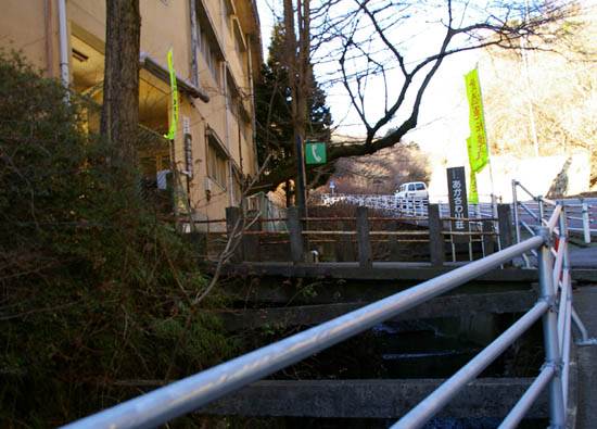 廃校の宿 あかさわ山荘(旧本山小学校)(解体済)