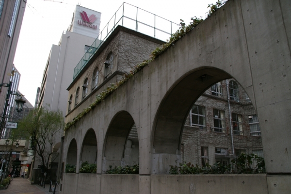 中央区 泰明小学校