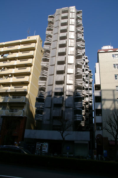 ニュースカイビル(軍艦マンション)(珍建築)