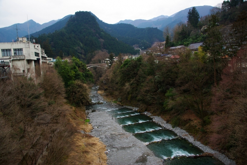 夫婦橋&マス釣り場付近の日原川
