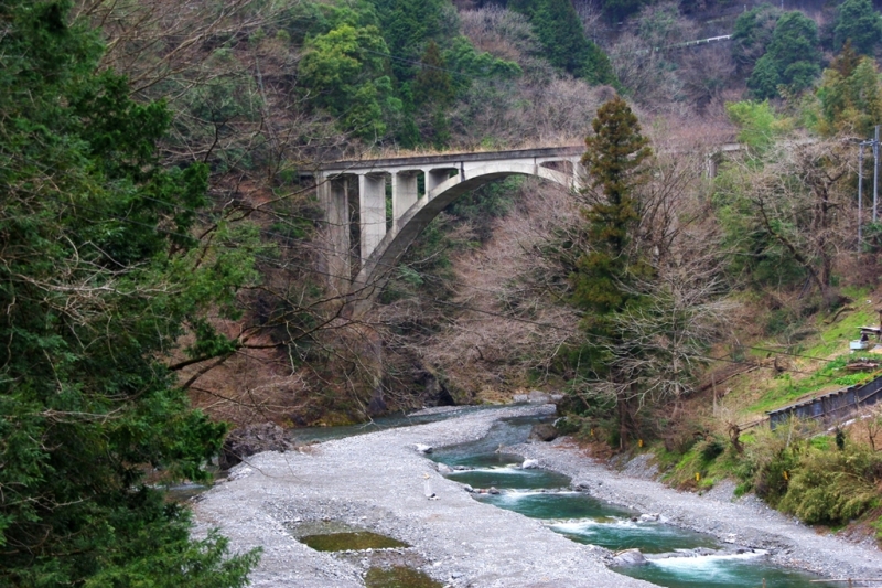東京都水道局小河内線の日原橋梁