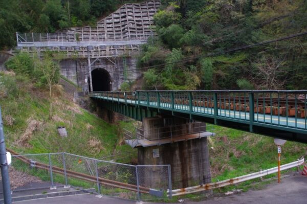 中央本線 小仏トンネル・小仏峠周辺の古トンネルと旧跡めぐり