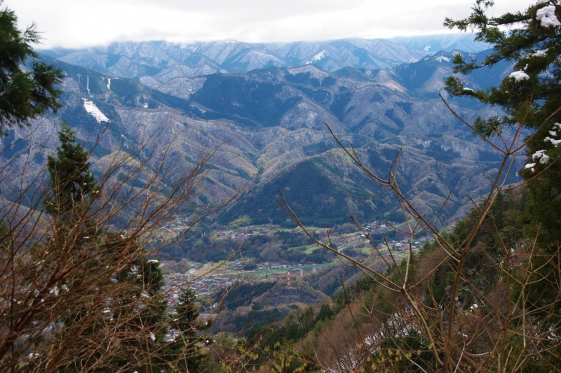 扇山(おうぎやま) 登山 標高1137.8m 初春