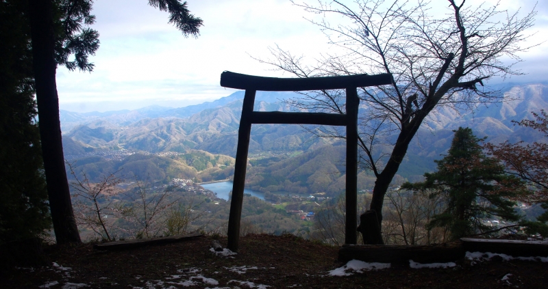 扇山(おうぎやま) 登山 標高1137.8m 初春