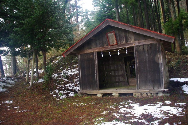 扇山(おうぎやま) 登山 標高1137.8m 初春