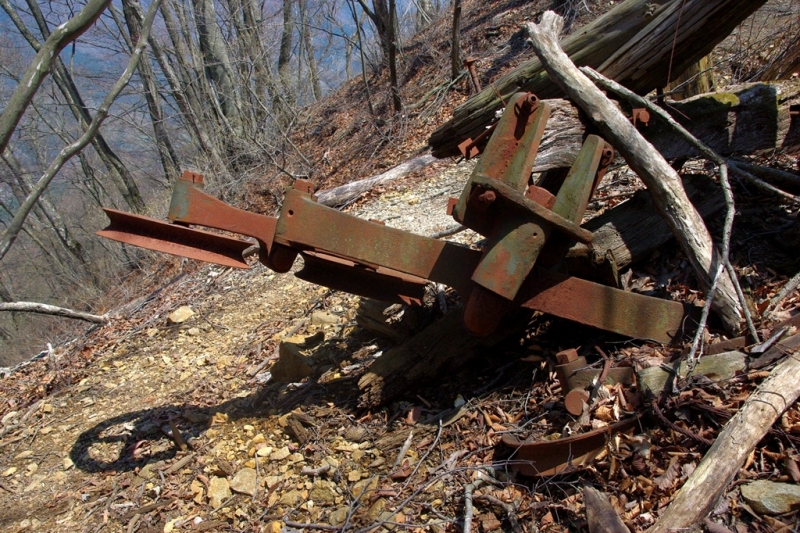 鶴ヶ鳥屋山(つるがとやさん)登山~宝鉱山めぐり