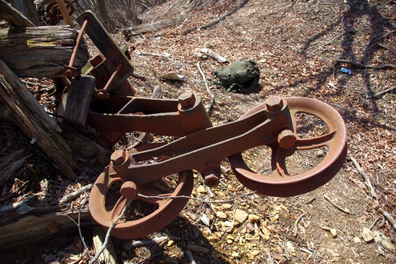 鶴ヶ鳥屋山(つるがとやさん)登山~宝鉱山めぐり