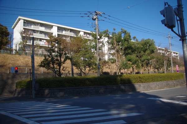 館ヶ丘団地 4-15号棟、4-14号棟