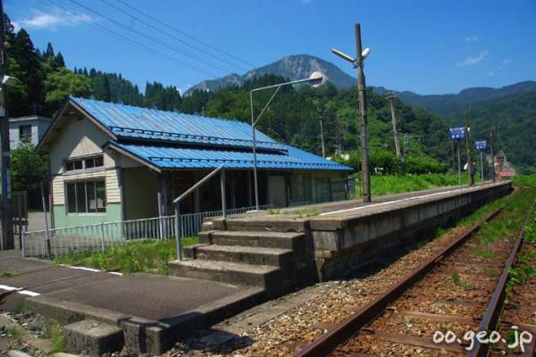 小滝駅 大糸線 無人駅 木造駅舎
