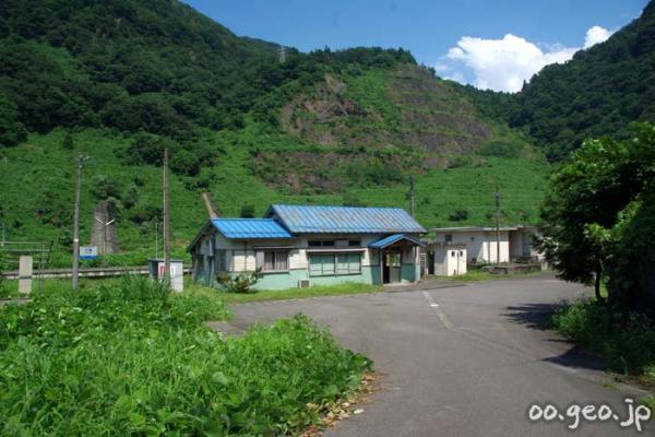 小滝駅 大糸線 無人駅 木造駅舎