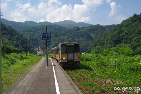 小滝駅 大糸線 無人駅 木造駅舎