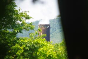 蛇塚～日立鉱山の大煙突展望～羽黒山～神峰山～気象観測所跡　（日立アルプス登山）