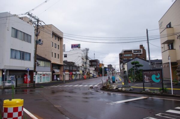 アーケードがすっかり撤去されたヒスイロード