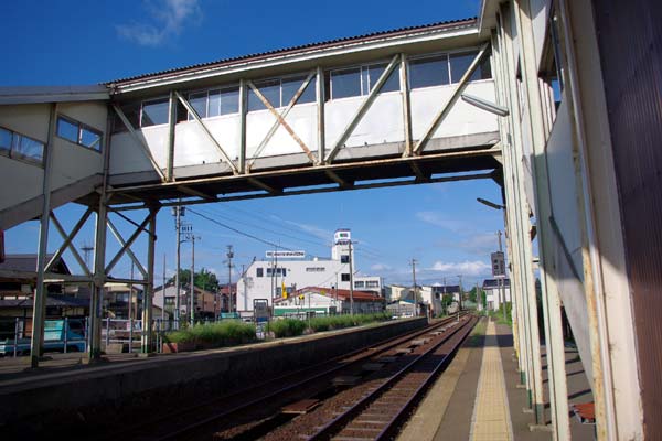 福野駅 (富山県) 木造駅舎 JR城端線