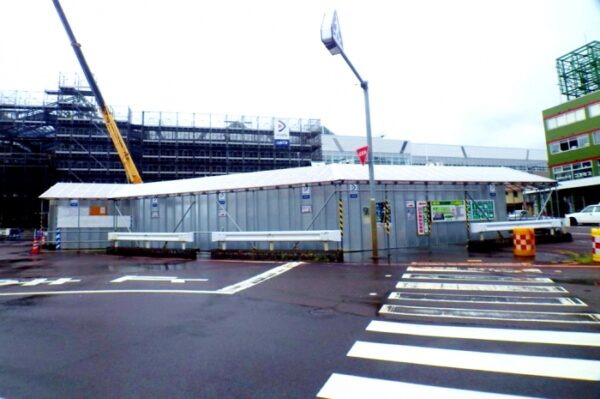 糸魚川駅(北陸新幹線開業に向けて工事中) 大糸線 北陸本線100周年記念475系国鉄色