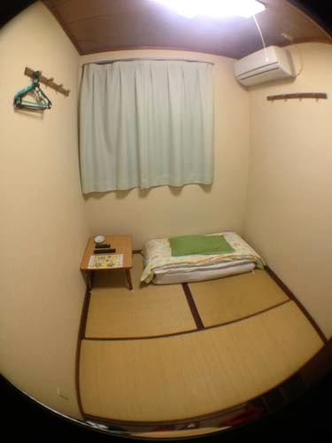 ビジネスホテル加賀　西成の宿に宿泊（ドヤ街）　