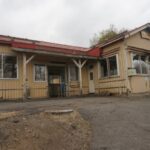 仁山駅　函館本線（砂原支線）（無人駅） 木造駅舎　北海道