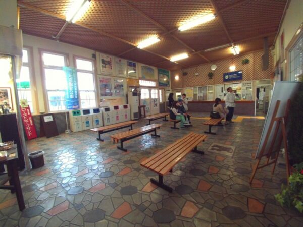 大沼公園駅 函館本線(本線)(北海道)木造駅舎
