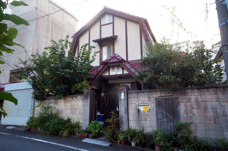 旧東京市営真砂町住宅~旧菊坂町~鐙坂~銭湯菊水湯~金田一京助・春彦旧居跡~謎のセメント穴