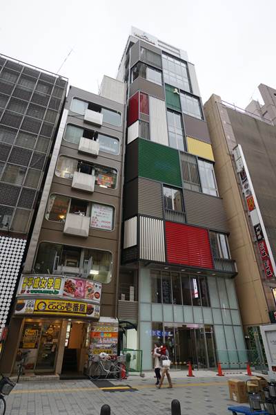 モンドリアンのようなビル