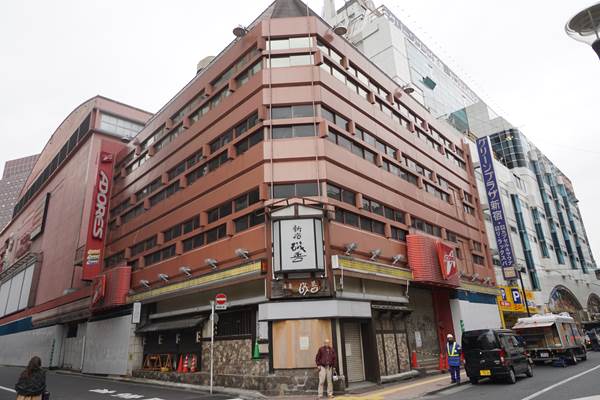 アドアーズミラノ店と磯善