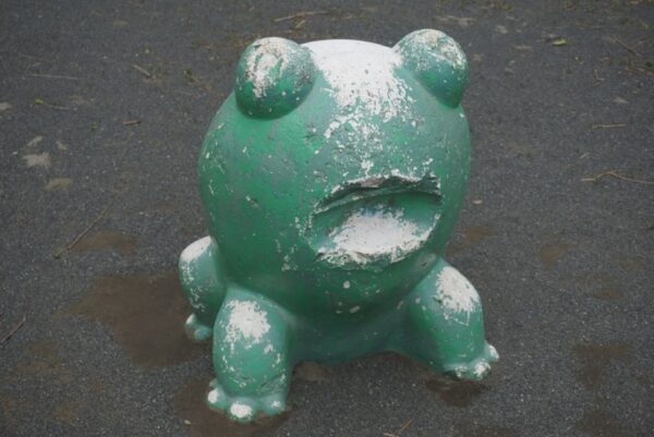 二十四軒 さいわい公園 かえる