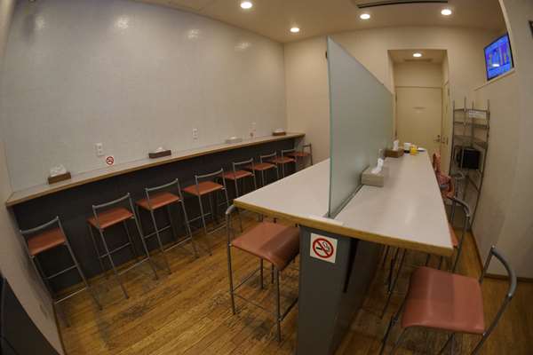 ソープヤングレディ~すすきの市場~玉宝禅寺祖院(薄野遊郭)~豊水すすきの駅