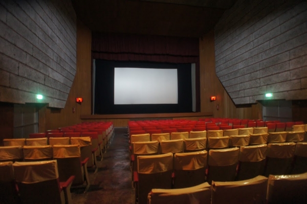 コザ琉映館(閉館) 成人映画館