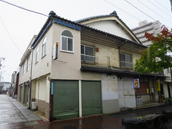 三津浜銀天街 三津浜商店街