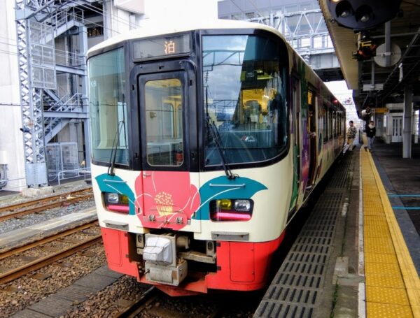 糸魚川駅　JR西日本　えちごトキめき鉄道