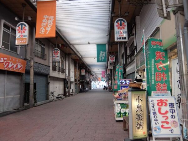 たかさき中央銀座商店街 全蓋式アーケード