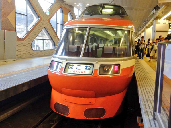 小田急　ロマンスカー　LSE　7000形