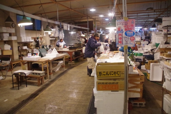 下之一色魚市場の朝市