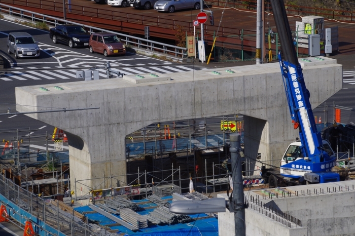 八王子南バイパス延伸工事 医療センター入口交差点 橋脚工事