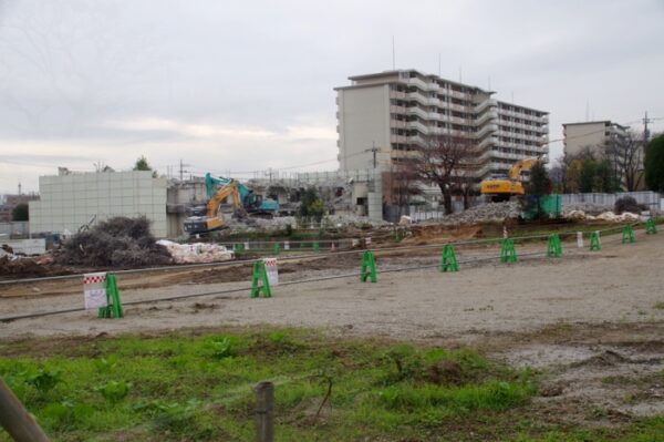いちょう祭り~御陵線跡地~三軒在家稲荷神社~長房南アパート~斉藤製作所