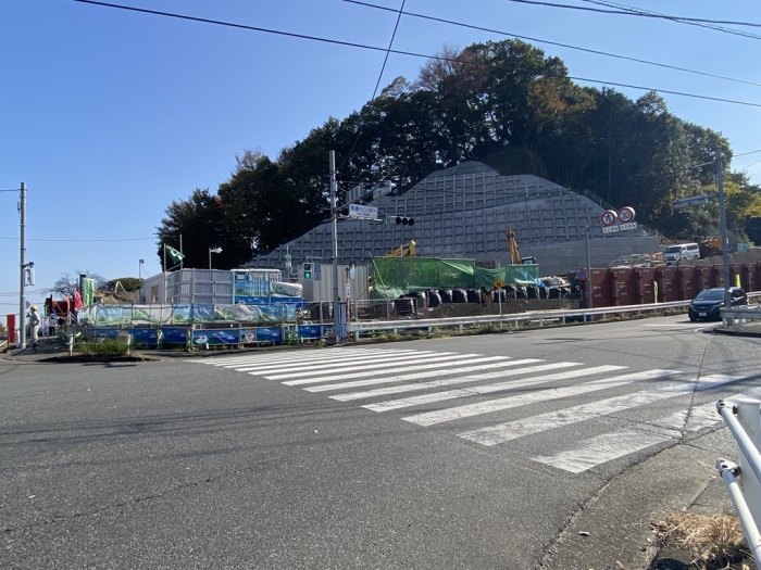 八王子南バイパス延伸工事 医療センター入口交差点 橋脚工事