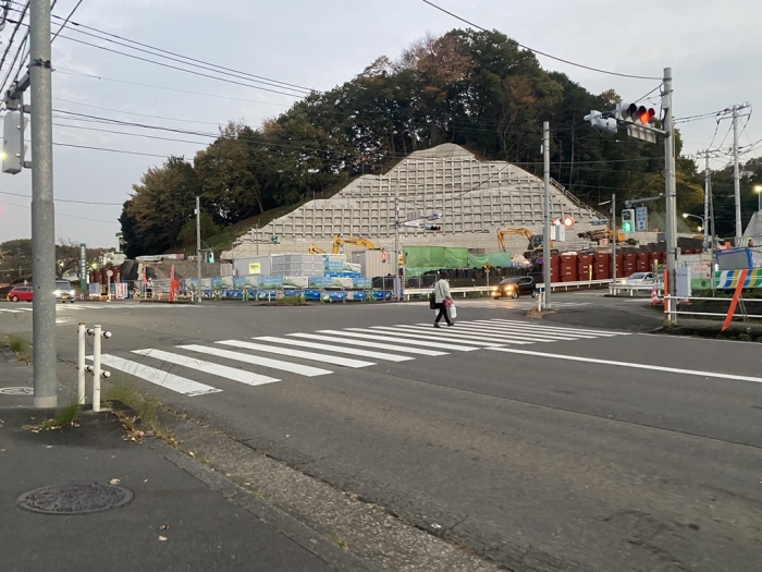 八王子南バイパス延伸工事 医療センター入口交差点 橋脚工事