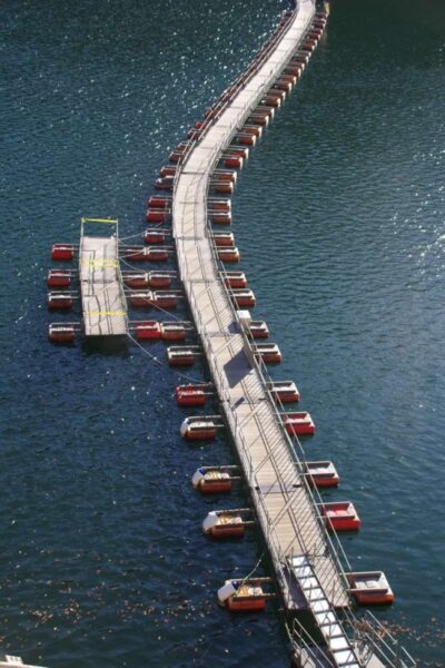 ドラムカン橋(麦山浮橋)