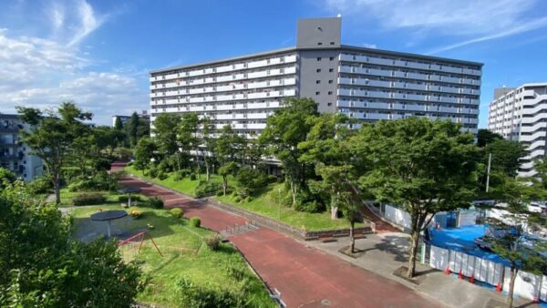 館ヶ丘団地2-11号棟　