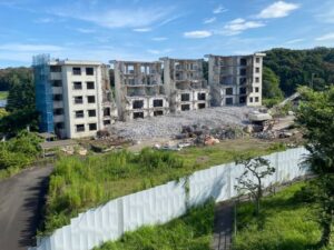 解体中の館ヶ丘団地3-12号棟