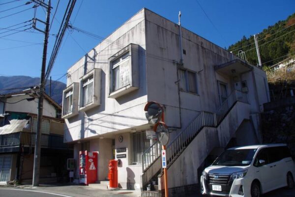 日原簡易郵便局